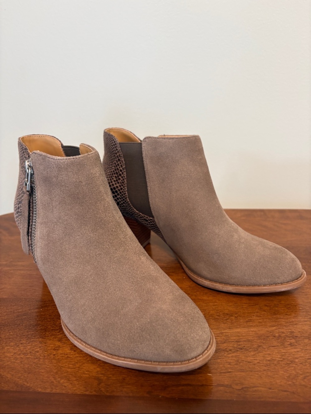 Vionic Women's Taupe Suede Ankle Boots with Side Zip Size 6.5 US